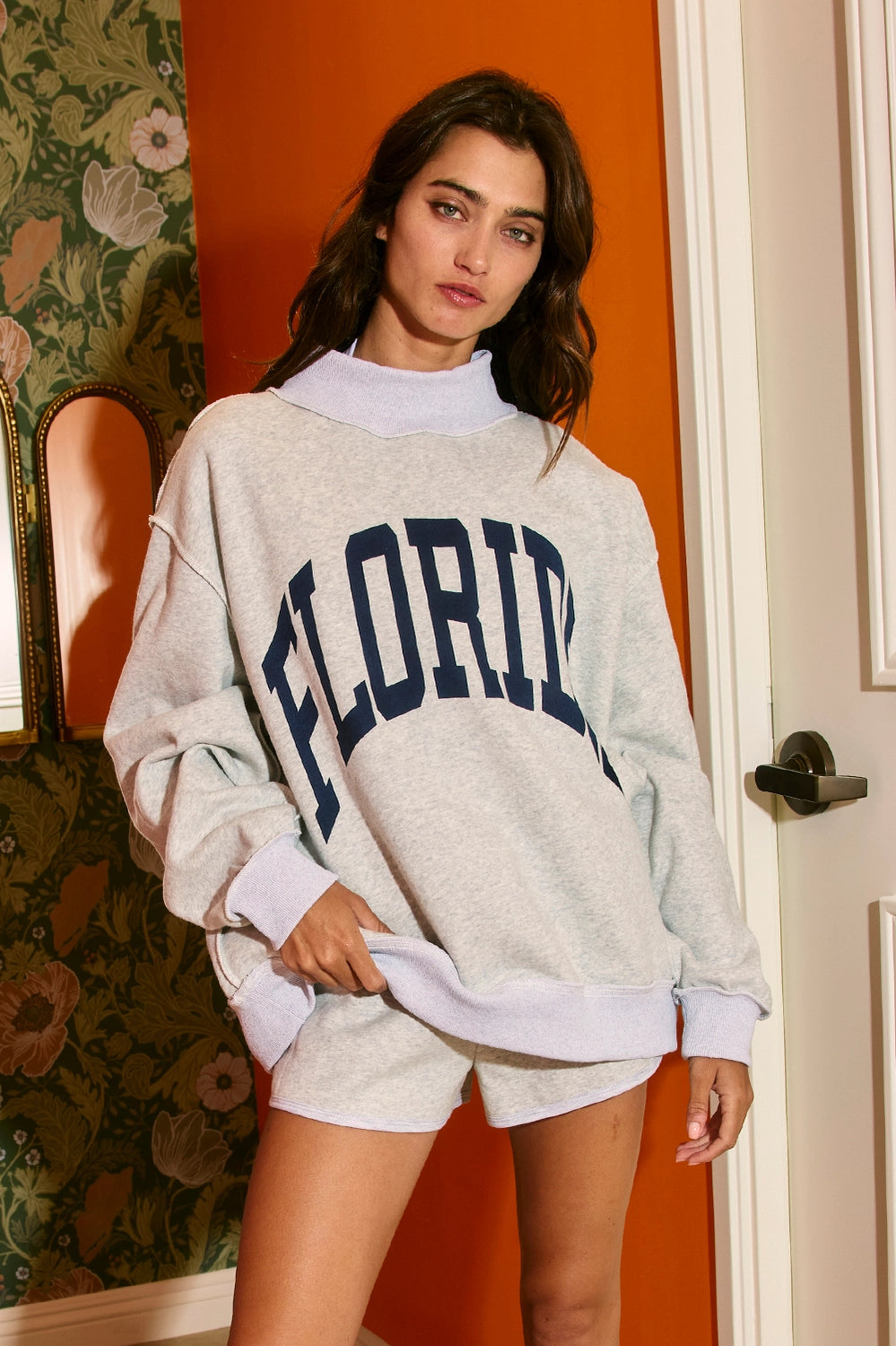 'florida&Fl' Reversible Mock Neck Sweatshirt