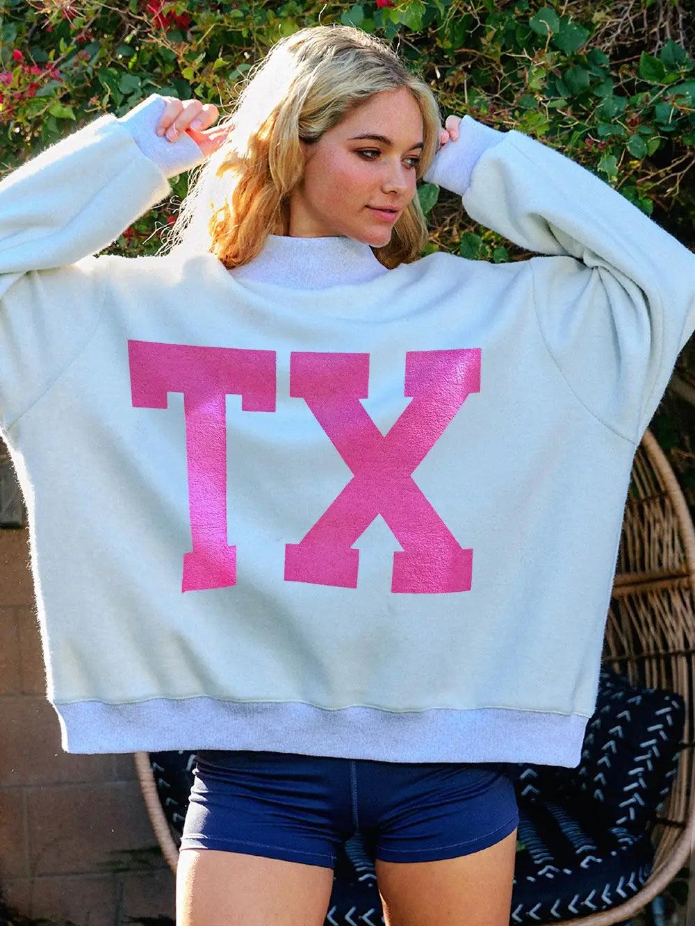 'texas & Tx' Print Reversible Mockneck Sweatshirt